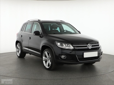 Volkswagen Tiguan , Serwis ASO, DSG, Skóra, Navi, Xenon, Bi-Xenon, Klimatronic,