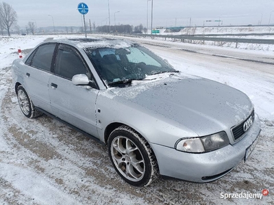 Audi a4 długie Opłaty ładne aluminiowe felgi 17