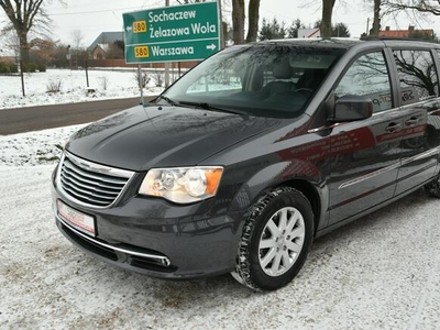 Chrysler Town & Country 3.6 V6 287KM 2016r. Skóra 7os. DVD Kamera