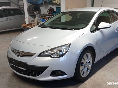 Opel Astra J GTC 1.4 turbo