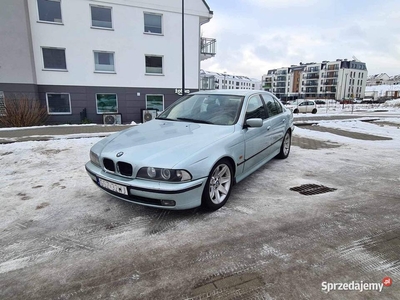 Sprzedam BMW E39 6 cylindrów 2.0 benzyna 150km