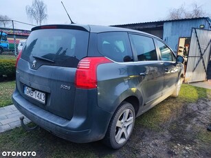 Używany Peugeot 5008 2011