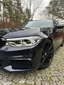 BMW Seria 5 M550i xDrive sport