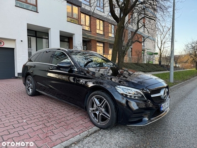 Mercedes-Benz Klasa C 200 T 4Matic 9G-TRONIC AMG Line