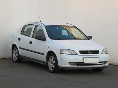 Opel Astra 2003 1.7 DTI 239320km Hatchback