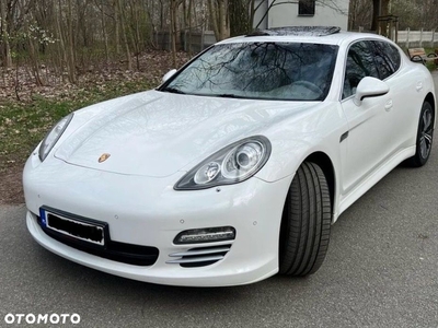 Porsche Panamera 4S