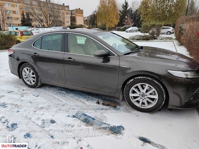 Toyota Camry 2.5 benzyna 218 KM 2019r. (piotrków)