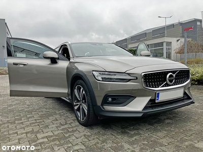 Volvo V60 Cross Country