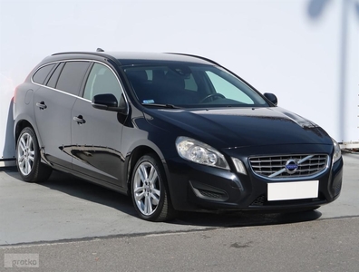 Volvo V60 I , Automat, Skóra, Navi, Klimatronic, Tempomat, Parktronic