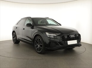 Audi Q8 , Serwis ASO, 286 KM, Automat, Skóra, Navi, Klimatronic,