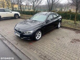 BMW Seria 3 320d Sport Line