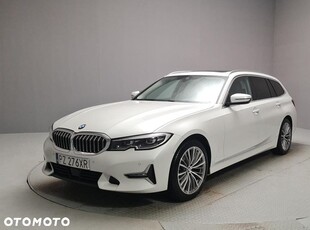 BMW Seria 3 320d xDrive Luxury Line