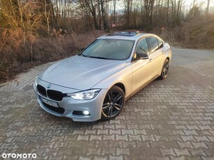 BMW Seria 3 328i xDrive