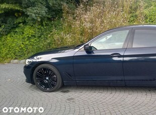 BMW Seria 5 520d xDrive Sport Line sport