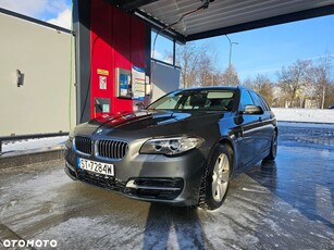 BMW Seria 5 525d xDrive Luxury Line