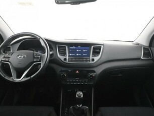 Hyundai Tucson navi grzane fotele klima auto kamera i czujniki parkowania