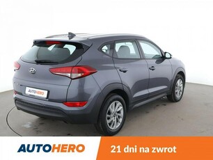 Hyundai Tucson navi klima auto kamera i czujniki parkowania grzane fotele