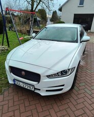 Jaguar XE 2.0 D AWD Prestige