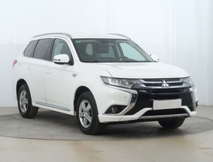 Mitsubishi Outlander III , Serwis ASO, Automat, Skóra, Navi, Klimatronic, Tempomat,