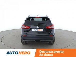 Nissan Qashqai 140KM niski przebieg navi panorama kamera360 Bluetooth