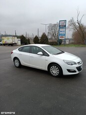 Opel Astra IV 1.4 T Active