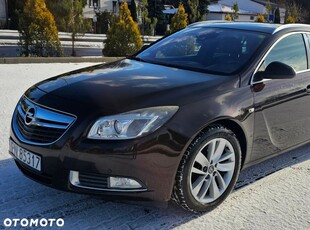 Opel Insignia 2.8 V6 Turbo Sports Tourer 4x4 Automatik Cosmo