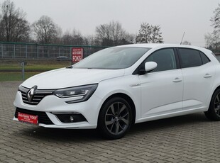 Renault Megane IV BOSE 1,2 TCE 132 KM pół skóra leed navi ośw. ambiente z Niemiec