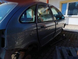 Sprzedam karoserię CITROEN XSARA PICASSO