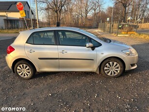 Toyota Auris 1.4 D-4D Terra