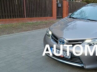 Toyota Auris II Touring Sports 1.8 Hybrid Lounge,automat, I rej.30.12.2014 ,bezwyp.