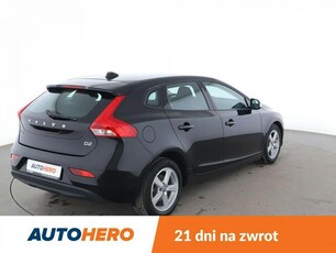 V40 1.6D You! Klimatronik Tempomat Navi Grzane Fotele Bi-Xenon TFT PDC