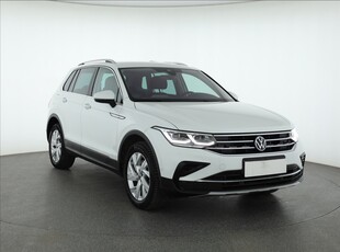 Volkswagen Tiguan , Salon Polska, 1. Właściciel, Serwis ASO, DSG, Skóra, Navi,