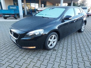 Volvo V40 II D3 150 kM