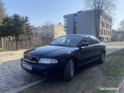 AUDI A4 1.6 LPG ZDROWA NIE POGNITA