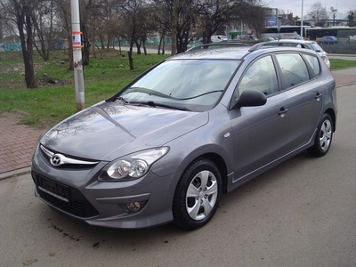 Hyundai i30 I CW Facelifting 1.4 DOHC 109KM 2012