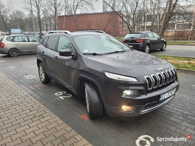 Jeep Cherokee 2.2 Limited Edition - bogata wersja