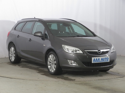 Opel Astra 2010 1.4 T 235509km Kombi