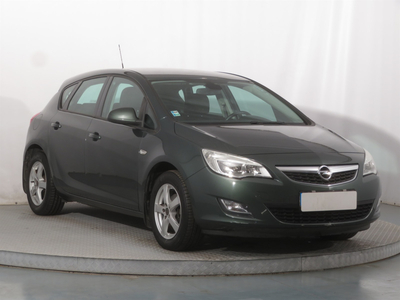 Opel Astra 2015 1.4 T LPG 84826km ABS klimatyzacja manualna