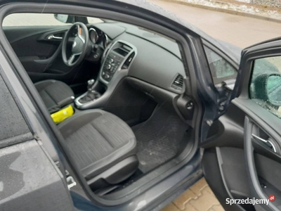 Opel Astra 2015r 1.6 CDTI