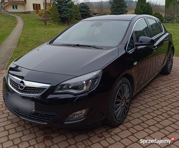 Opel Astra J Okazja! Bardzo bogate wyposażenie!