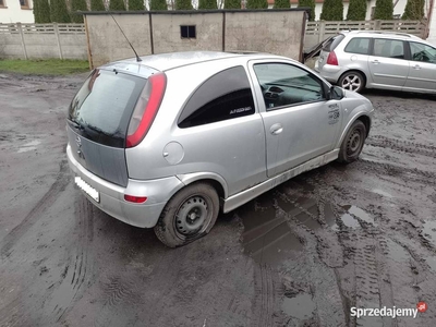 Opel Corsa C*2001 r*1,7 CDTI-Isuzu*Całość Lub Części.