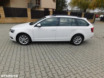 Skoda Octavia 1.6 TDI Clever DSG