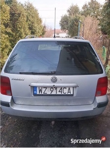 SYNDYK SPRZEDA SAMOCHÓD OSOBOWY VOLKSWAGEN PASSAT (1998 R.)