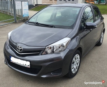 Toyota yaris III 1.0 bezyna salon polska