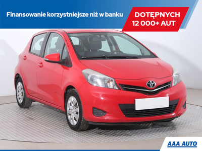 Toyota Yaris III Hatchback 5d 1.0 VVT-i 69KM 2012