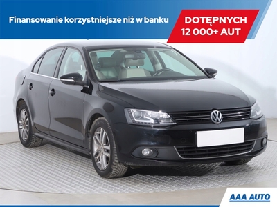 Volkswagen Jetta VI Sedan 2.0 TDI CR DPF 140KM 2012