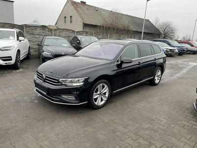 Volkswagen Passat B8 Variant Facelifting 2.0 TDI SCR 150KM 2021