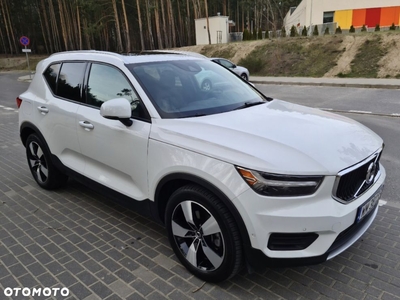 Volvo XC 40 T5 AWD Momentum