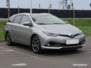 Toyota Auris Hybrid