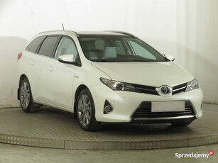 Toyota Auris Hybrid